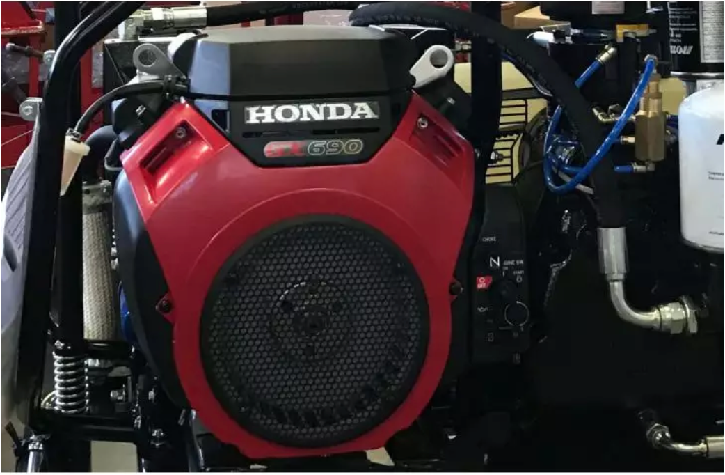 Mobiler Baustellenkompressor ROTAIR VRK 16 AE - 8 bar mit HONDA-Motor GX 630
